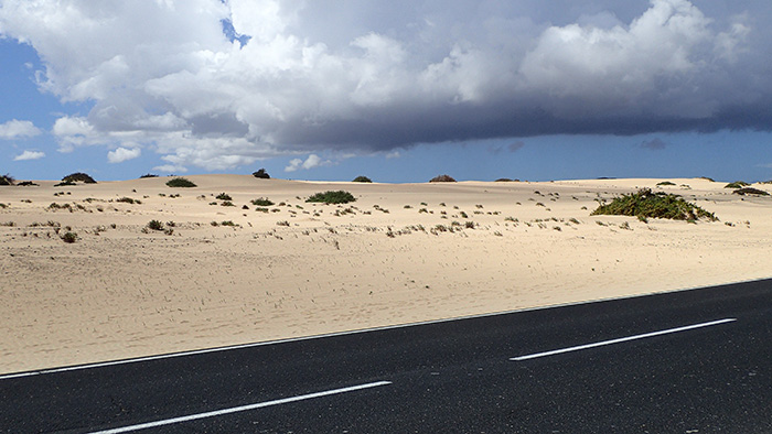 ©Aurélie Marcellak | Une route à Fuerteventura